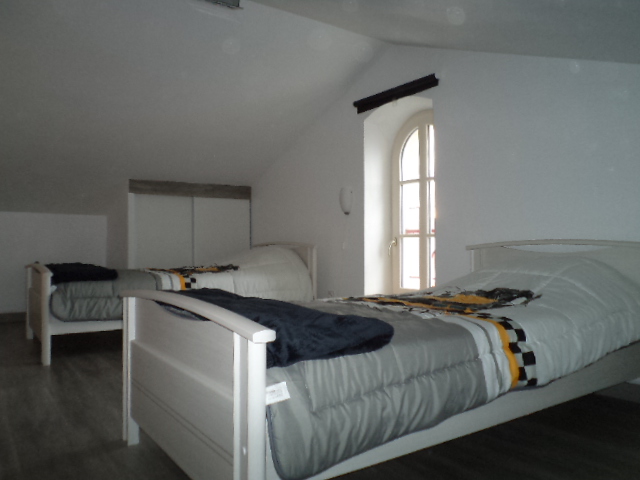 Chambre 3 de L'Eclipse — 2 lits 90 cm